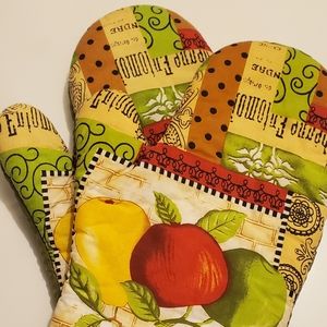 Country 🍎Apple 🍏 decor oven mitts